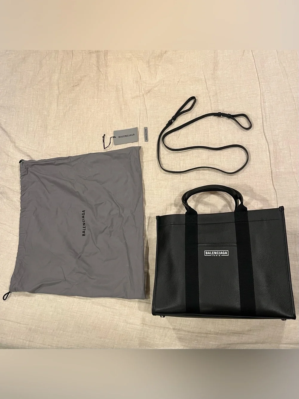 $2290 Balenciaga 2-Way Paris Logo Leather Weekend Tote Bag